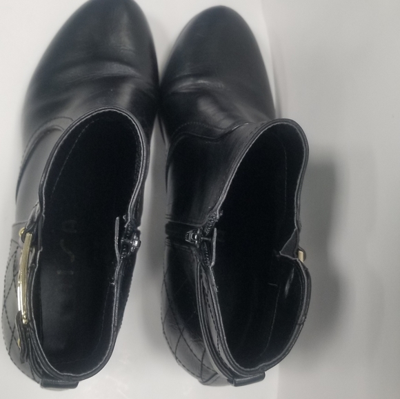 Unisa Unpalize3-T Black Faux Leather Ankle Boots Women  Sz 9 - Picture 8 of 12